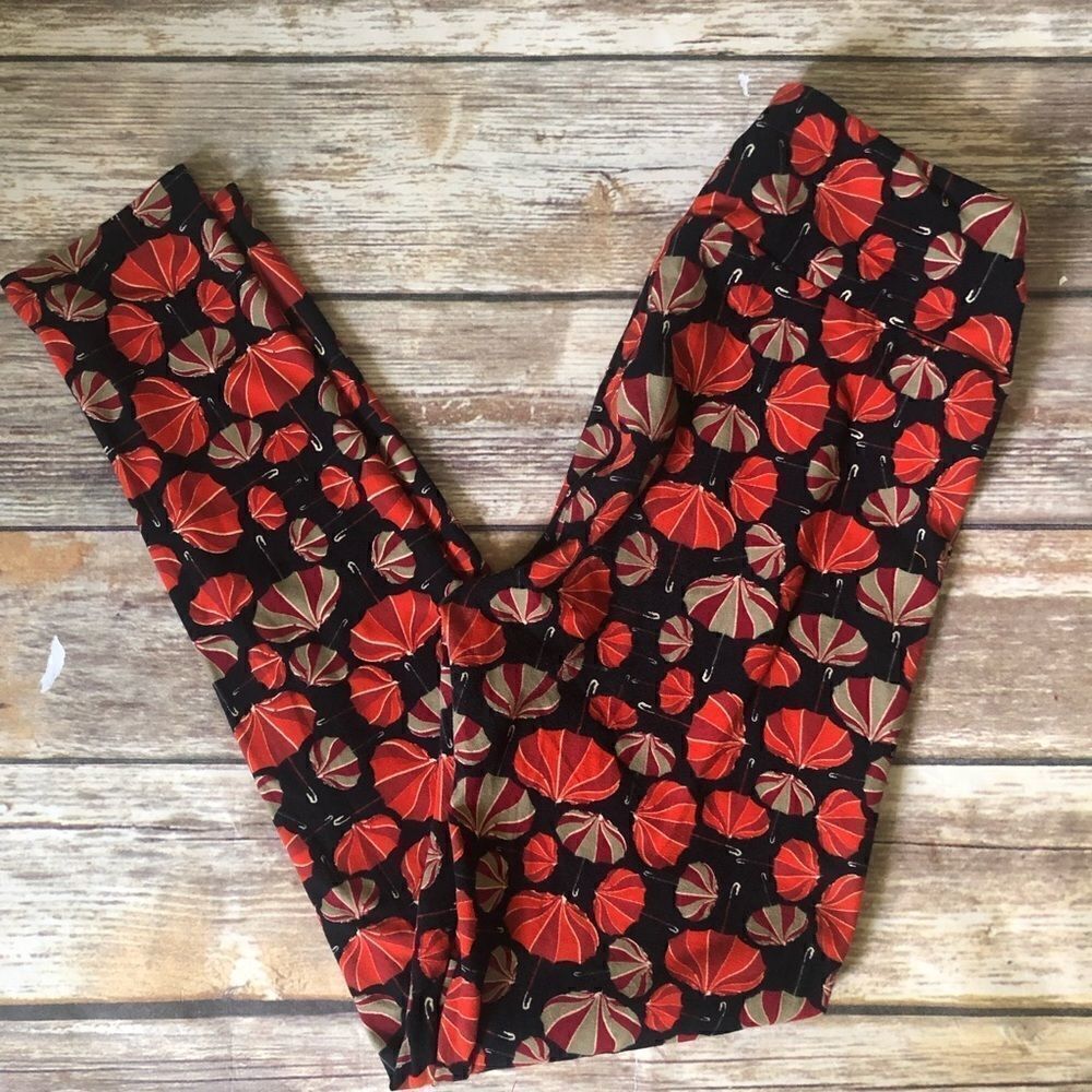 Lularoe OS Umbrella Leggings 